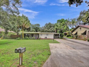 Building Photo - 5073 SW 28th Ave