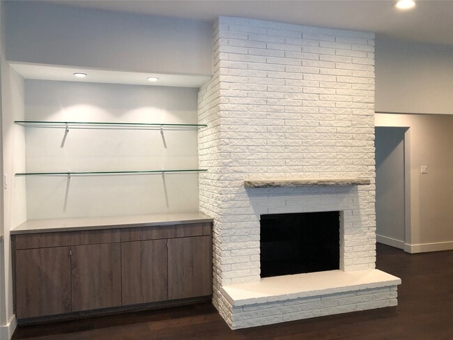 Building Photo - 5258 Ariel St