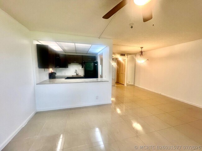 Foto del edificio - 517 Mansfield M