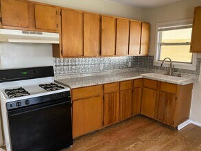 Building Photo - 200 N Colbert Ave