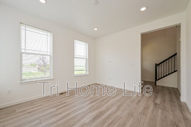 Building Photo - 17676 Olive St