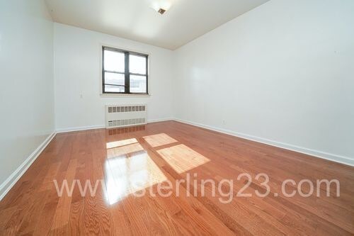 Building Photo - 2112 24th Ave