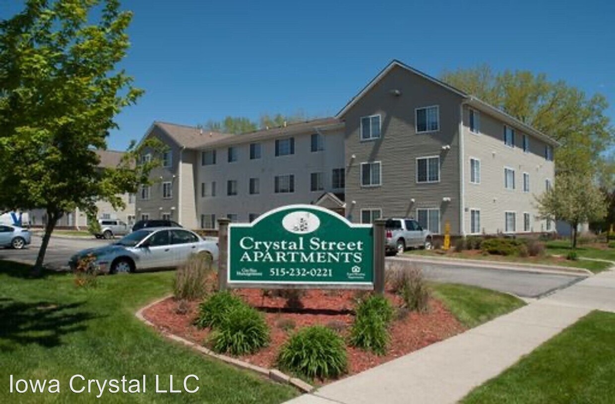 Primary Photo - 219-227 Crystal St