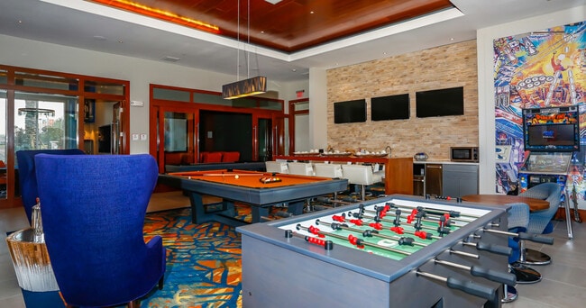 Building Photo - Oasis at Shingle Creek Apartments