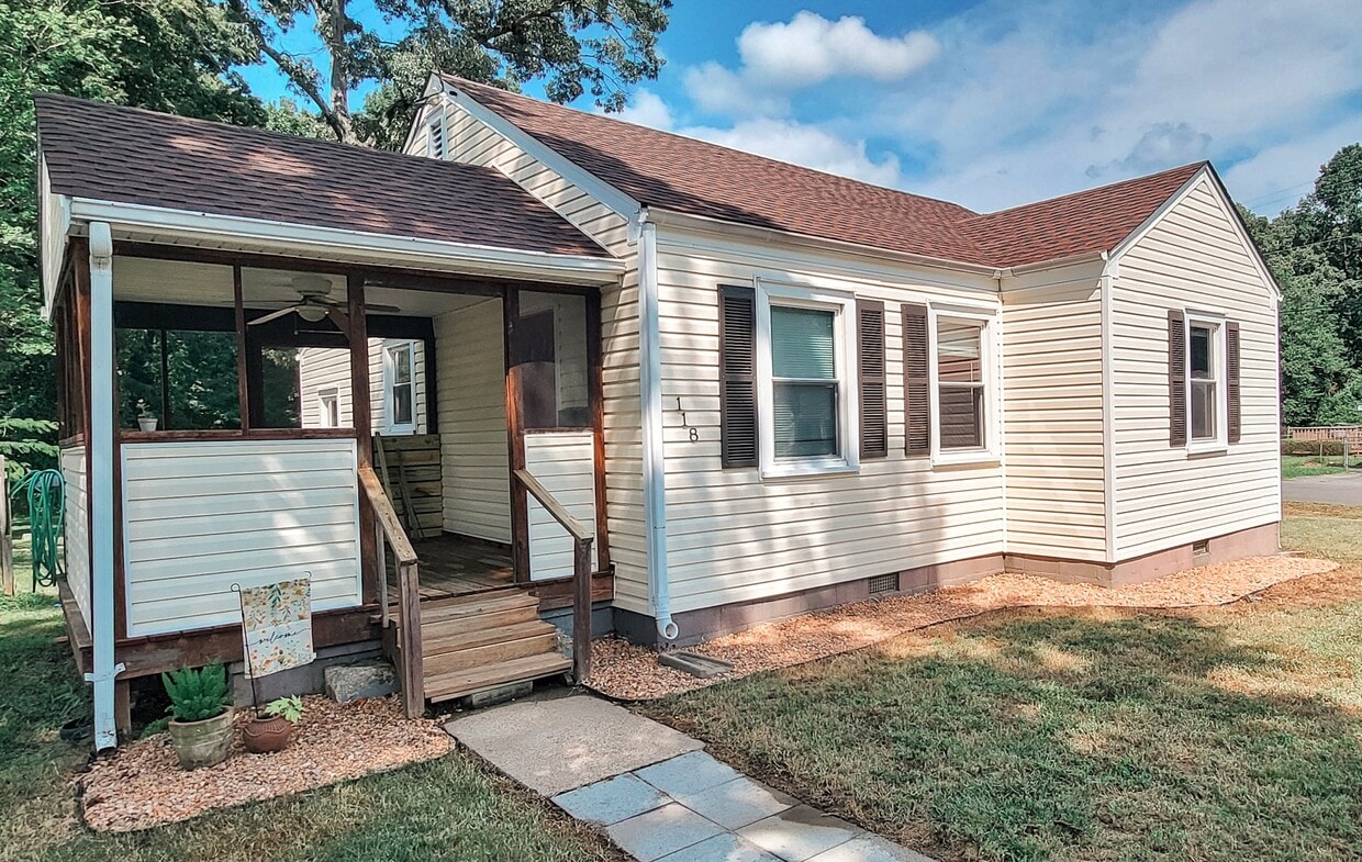 Primary Photo - 118 Defense Ave