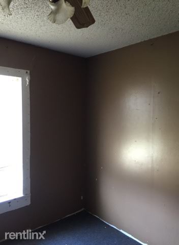 Foto del edificio - 4 br, 2 bath House - 1116 D Street