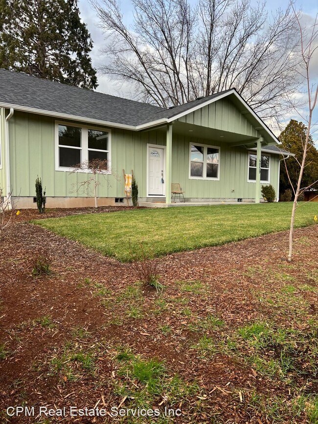 Foto del edificio - 3 br, 2 bath House - 4059 Fern Valley Rd.