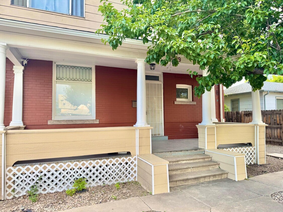 Foto principal - 1219 Berkley Ave
