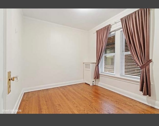 Foto del edificio - 715 Washington Blvd