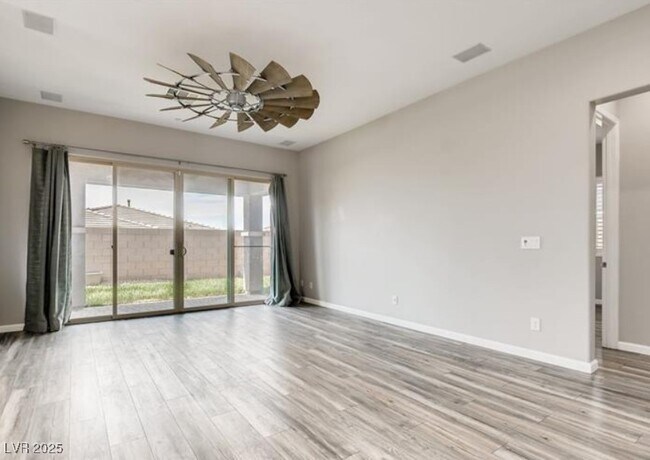 Foto del edificio - 375 Inflection St