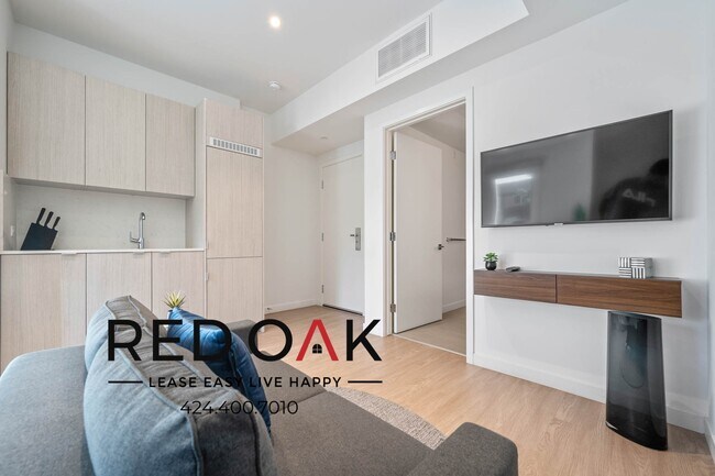 Foto del edificio - ~8 Weeks FREE~ Efficient, Fully Furnished ...