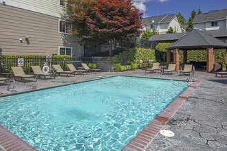 Highland Hills photo'