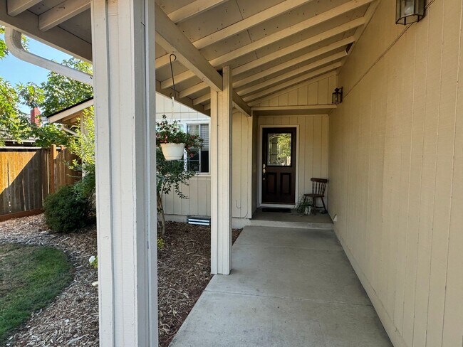 Foto del edificio - 3 Bedroom House off Harlow Rd.