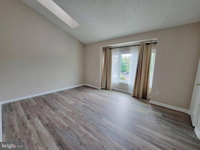 Building Photo - 3504 Elizabeth's Ct