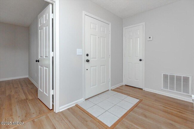 Building Photo - 110 Wingate Cir