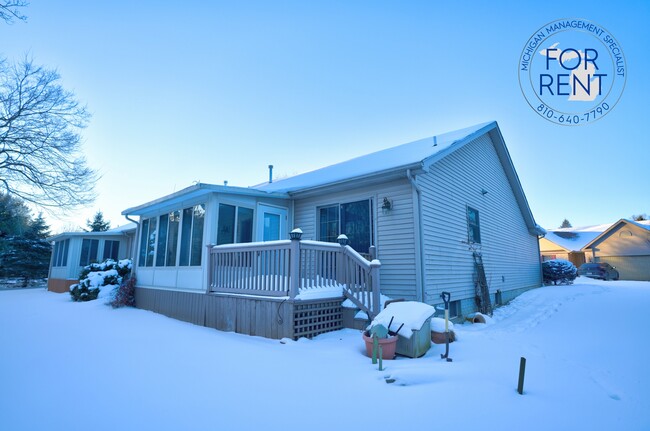 Building Photo - 3175 Rotterdam Dr