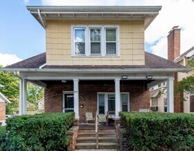 Building Photo - 1141 S Forest Ave