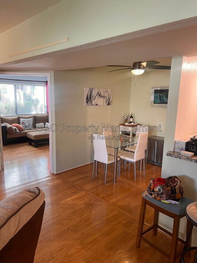 Building Photo - 25761 Le Parc