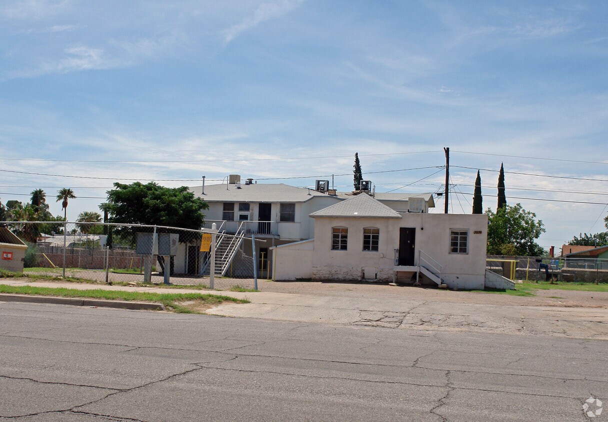 Foto del edificio - 3930 Hueco Ave