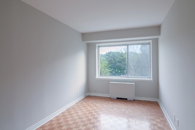 Photo du bâtiment - 4555 Av. Bonavista