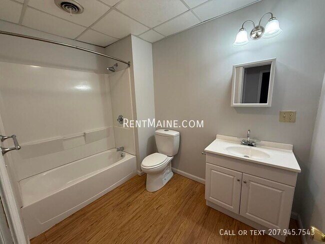 Foto del edificio - 35 Main St