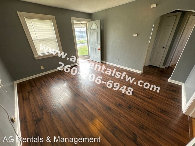 Building Photo - 2 br, 1 bath House - 3405 Felician St