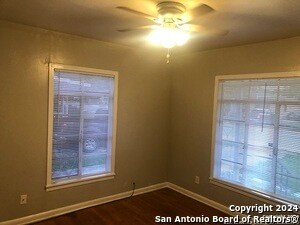 Foto del edificio - 215 Edna