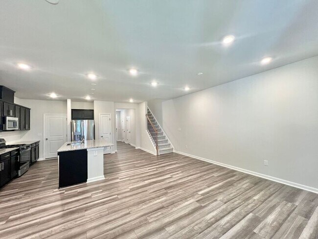 Building Photo - 183 Aster Bloom Ln