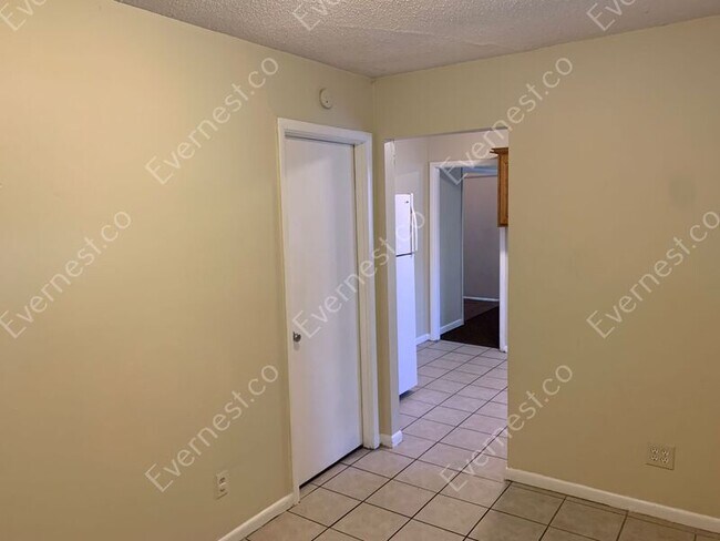 Foto del edificio - 4528 12th Avenue Wyl