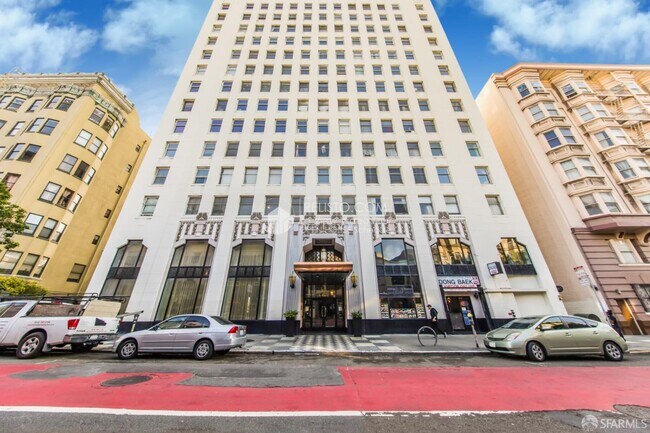 Foto del edificio - 631 O'Farrell St
