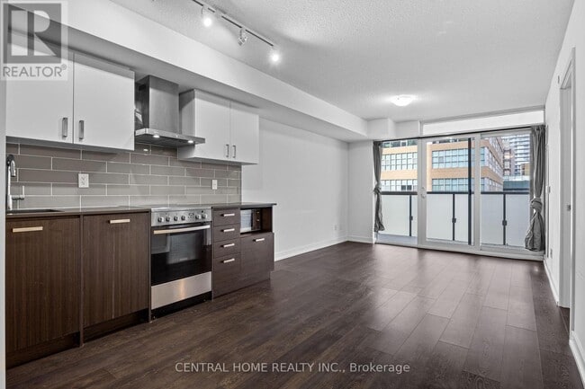 Building Photo - 125 Redpath Ave