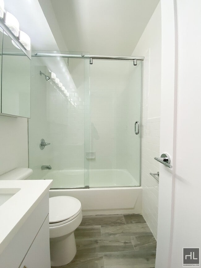 Foto del edificio - EAST 56 STREET