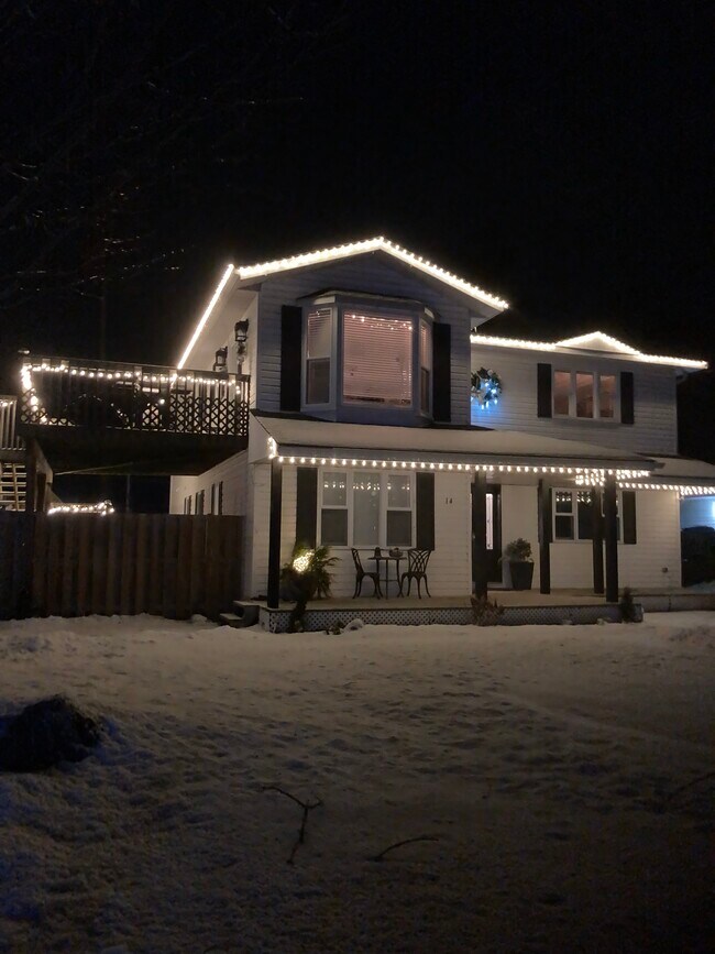 14 Northgate Rd Unit 1, Wasaga Beach, ON L9Z 2N7 Apartments 14