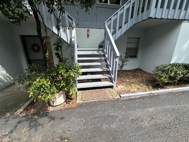 Building Photo - 9210 N Connechusett Rd