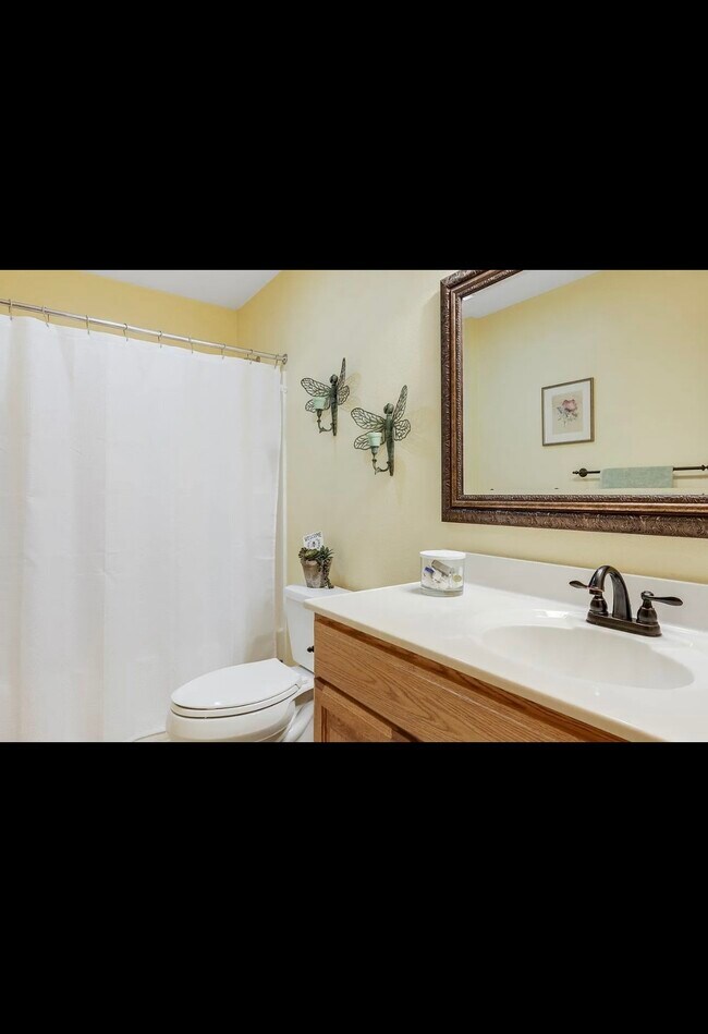 Building Photo - 1547 Foxfire Ct