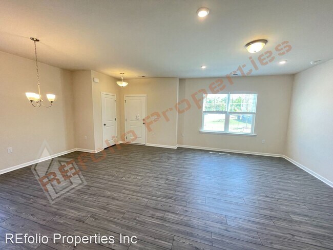 Building Photo - 3 br, 2.5 bath House - 2421 Hedge Maple Drive