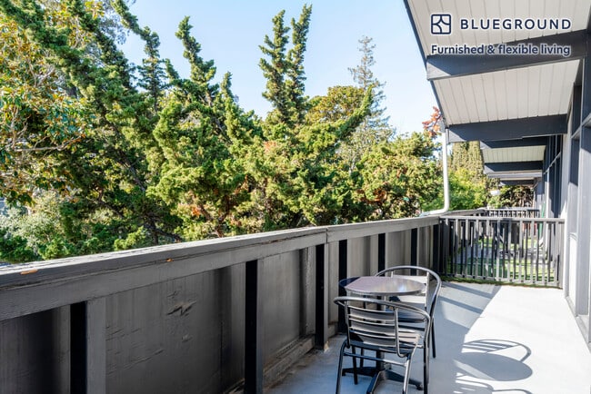 Foto del edificio - 801 Middlefield Rd