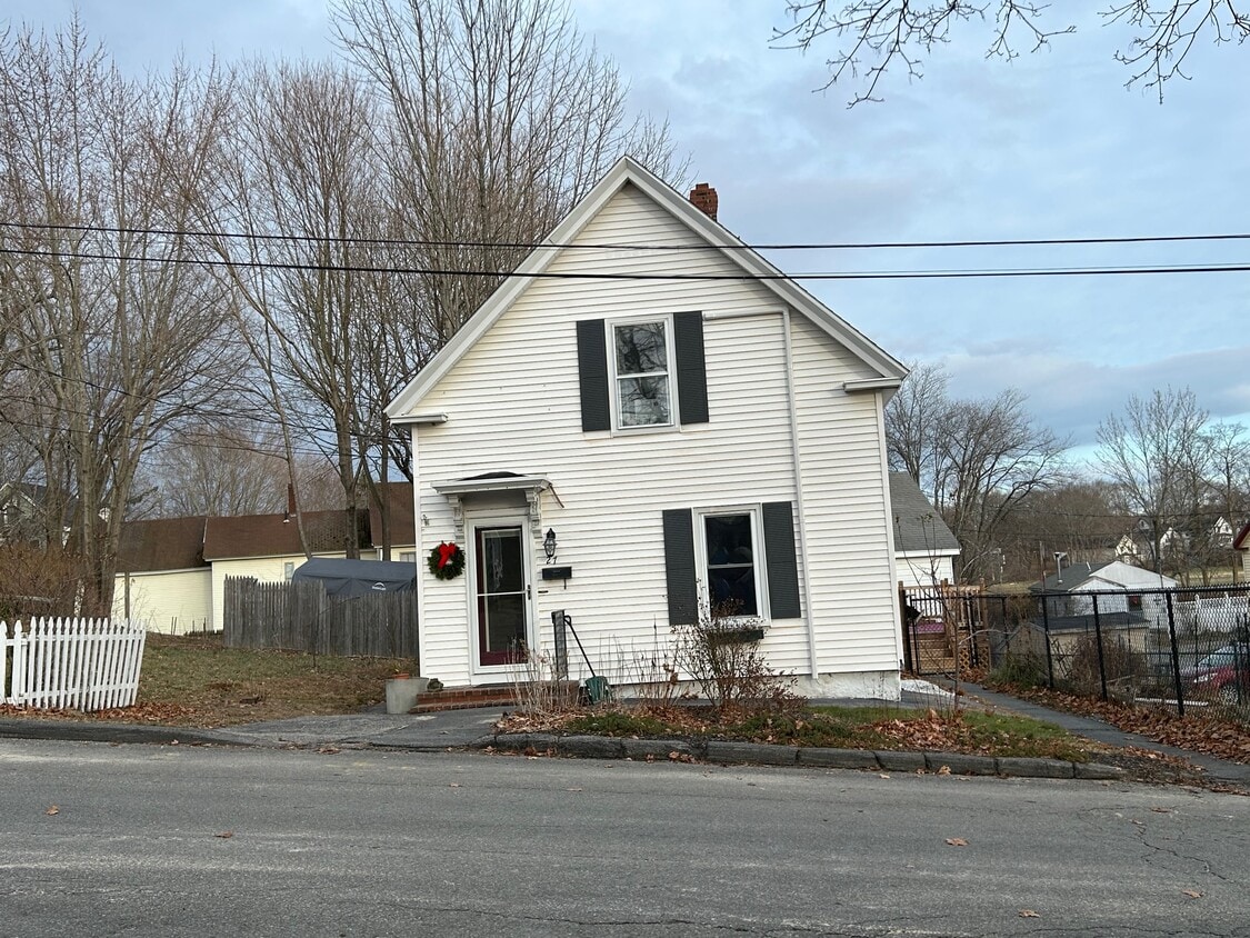 27 Garfield St, Westbrook, ME 04092 House Rental in Westbrook, ME