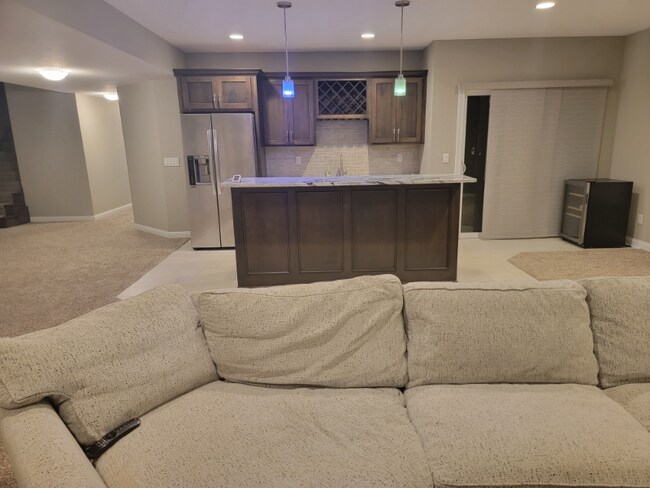 Foto del edificio - 605 NE Dellwood Dr