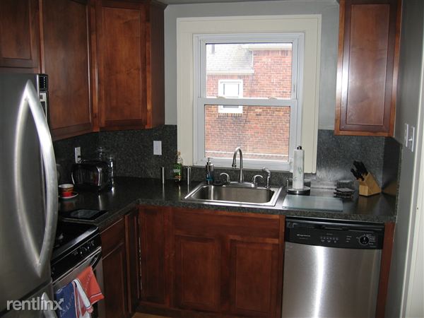 Primary Photo - 1478 Garfield Ave