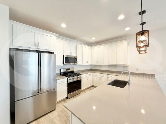 Building Photo - 3266 E Wild Dr