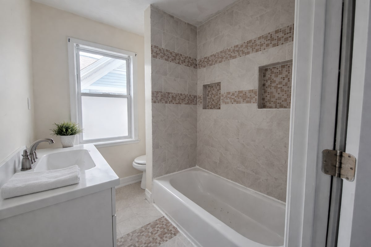 Building Photo - 6 3rd St