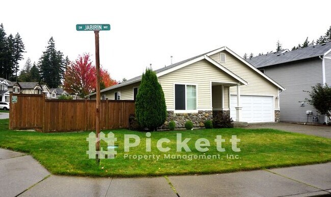 Building Photo - 3 Bedroom Rambler near McCormick Woods