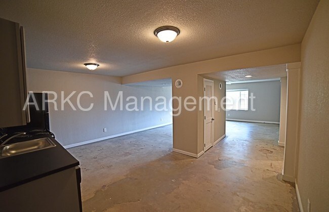 Building Photo - 7002 Cleveland Ave