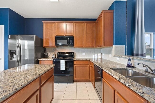 Building Photo - 3000 Ortman Dr