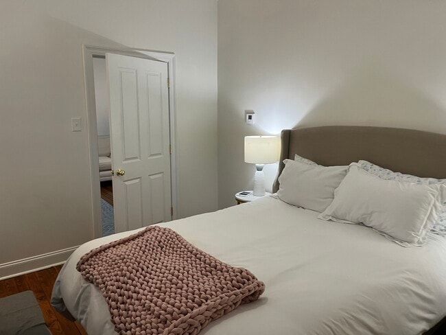 Bedroom - 510 Pink St