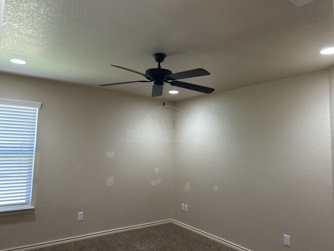 Building Photo - 5508 Settlers Ct