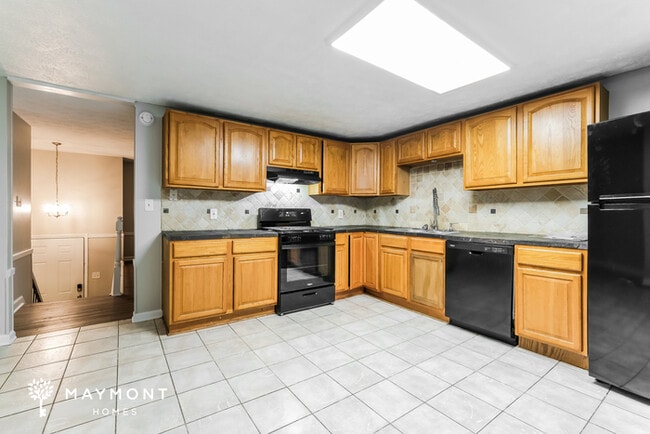 Building Photo - 3207 Sunderland Dr SW