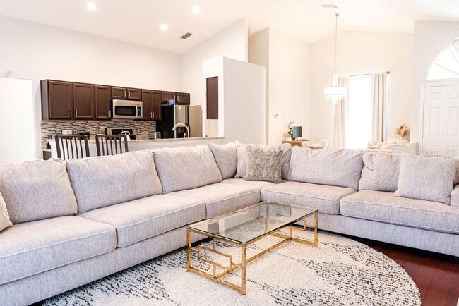 Foto del edificio - 1282 Paradise Lake Dr