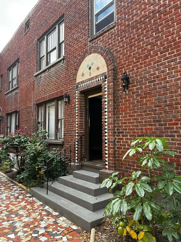 Foto del edificio - 2738 Riverside Ave